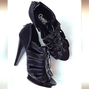 Carlos Rippled-Toe Heels